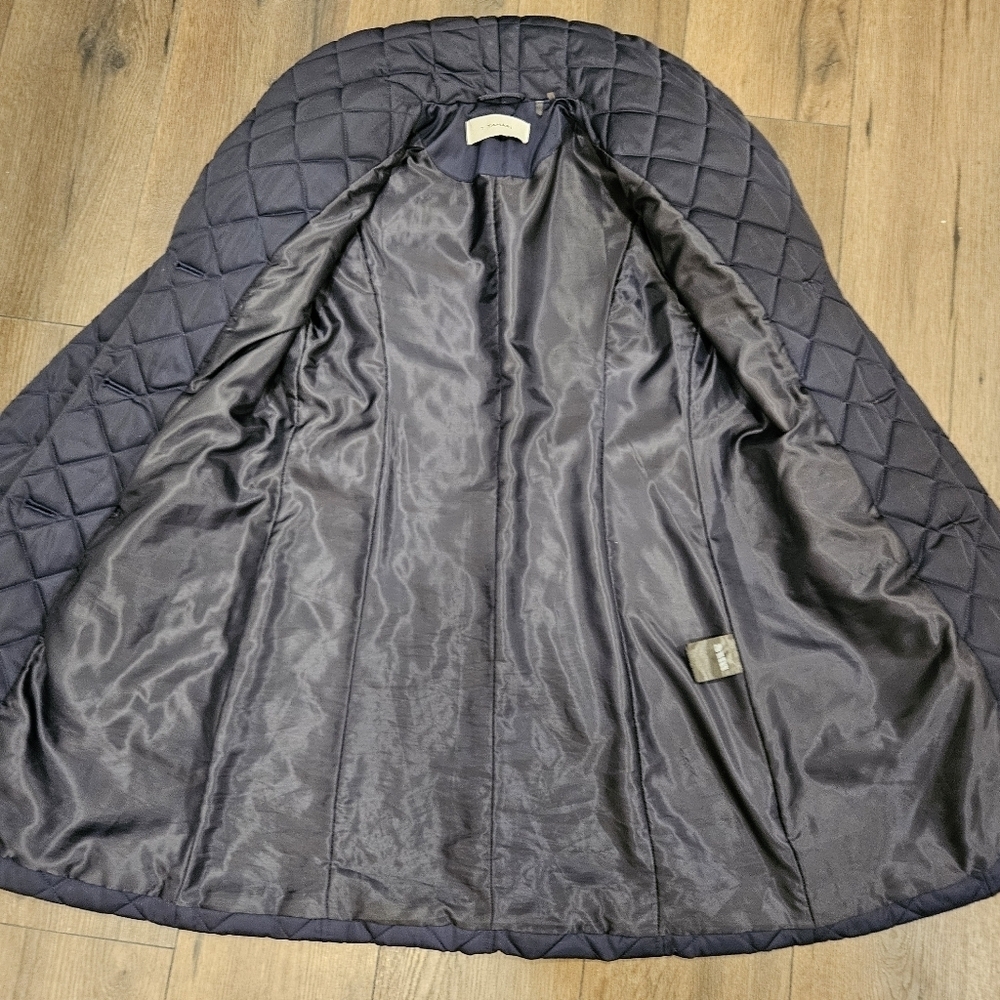 T Tahari Navy Quilted Belted Coat - Size S - Picture 9 of 16